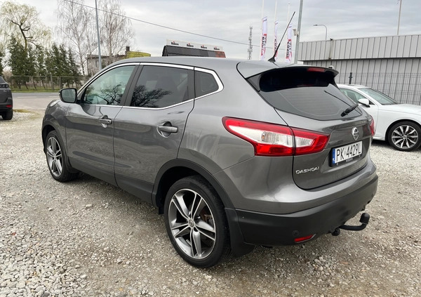 Nissan Qashqai cena 56500 przebieg: 92700, rok produkcji 2016 z Biała Rawska małe 326